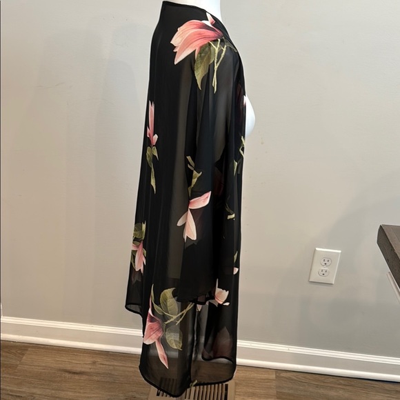 Heimish USA Small Open Front Black Pink Floral Sheer Kimono Cardigan - Picture 4 of 6
